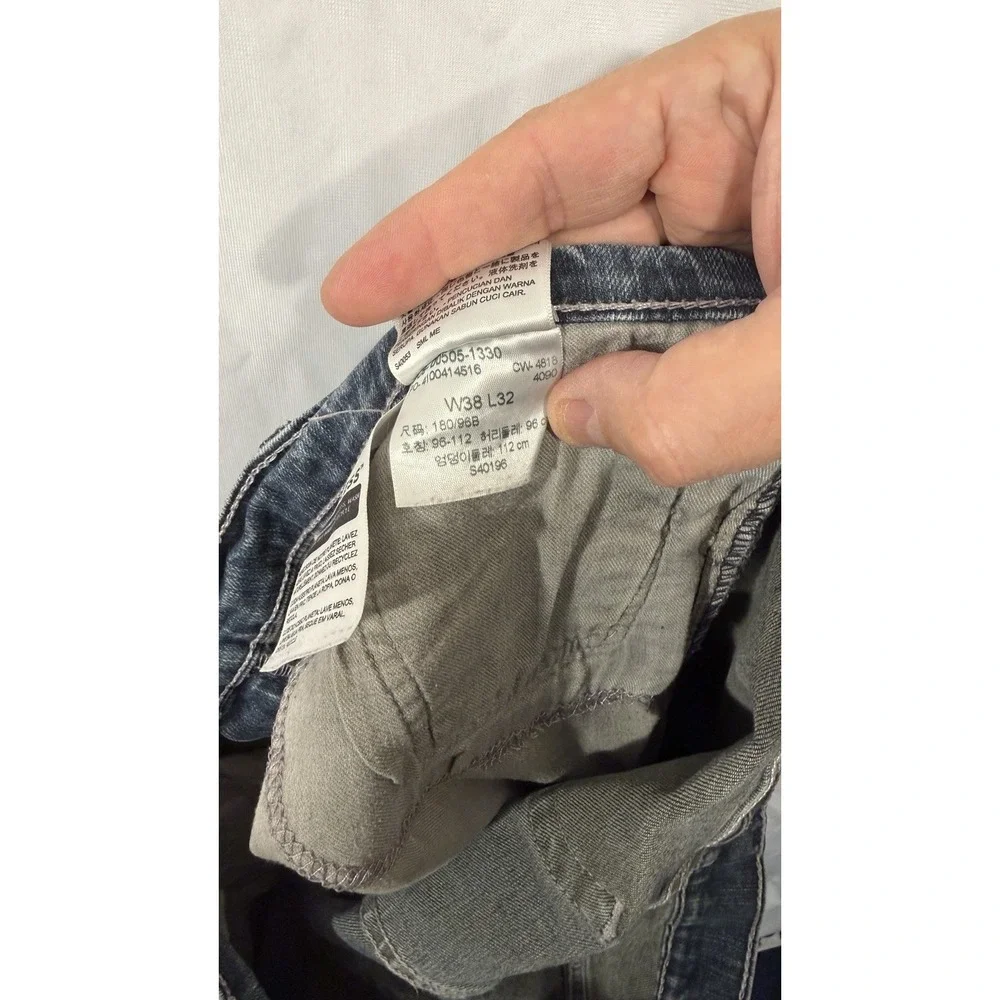 Levi's 505 Jeans Medium Wash‎ Fade Blue Jeans True Size 36/32